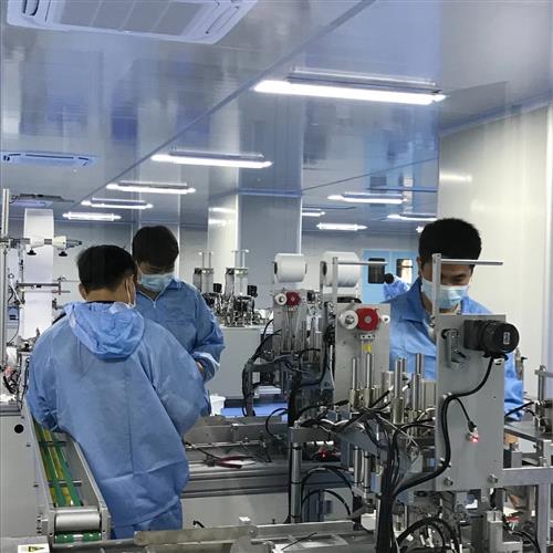 柏堡龍醫療防護用品批量生產線上線下銷售節節攀升廣東柏堡龍股份今天面對現階