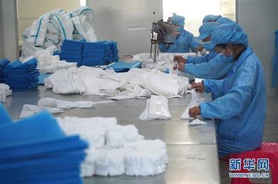 江西 開(kāi)足馬力生產(chǎn)防護(hù)用品，全力保障市場(chǎng)供應(yīng)